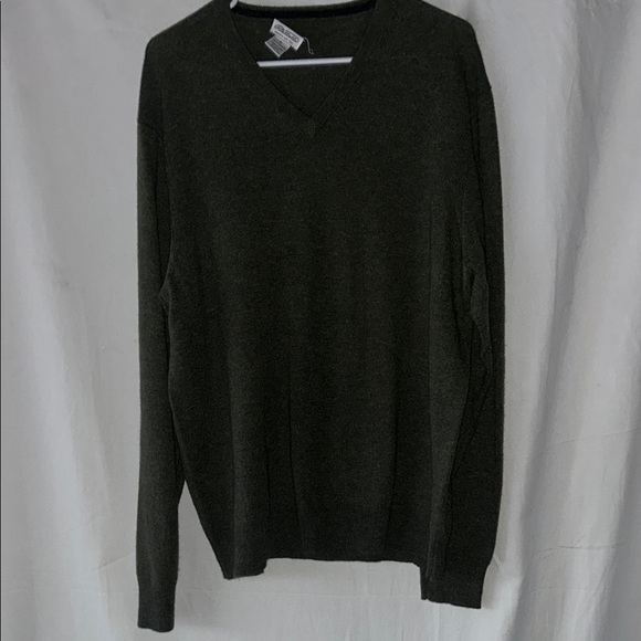 Piatteli Barneys New York Green  V-Neck Sweater Cashmere - Picture 2 of 6